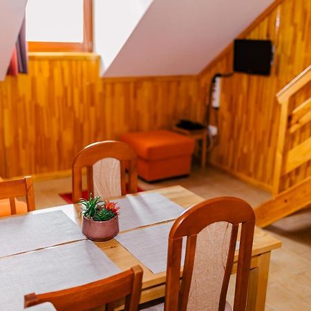 Niki Apartman Gyula Eksteriør bilde