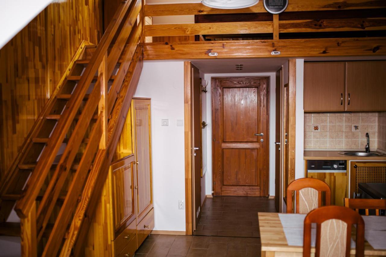 Niki Apartman Gyula Eksteriør bilde